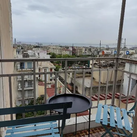 Apartment Closer 
